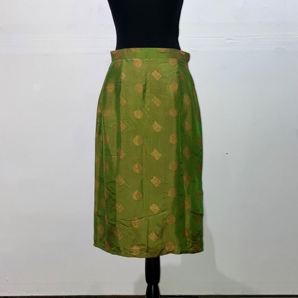Green and Gold Silk Skirt - Picture 8 of 12